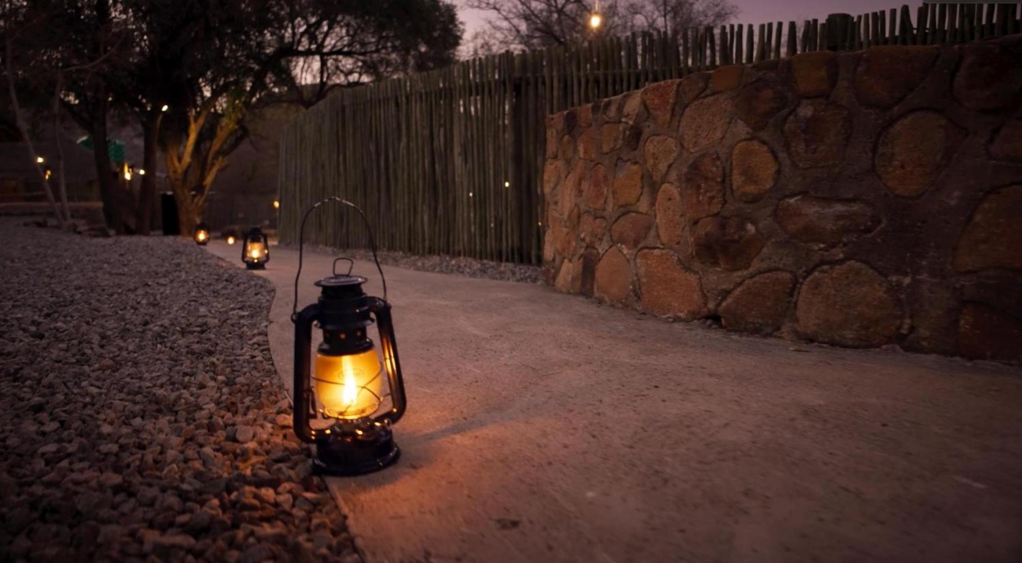 Kwa Maritane Lodge Лейдих Екстериор снимка