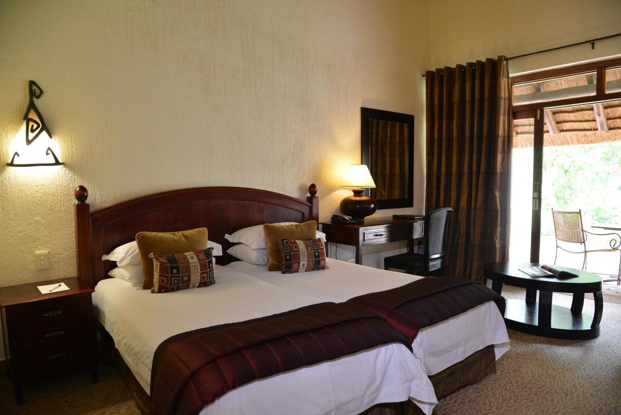 Kwa Maritane Lodge Лейдих Екстериор снимка