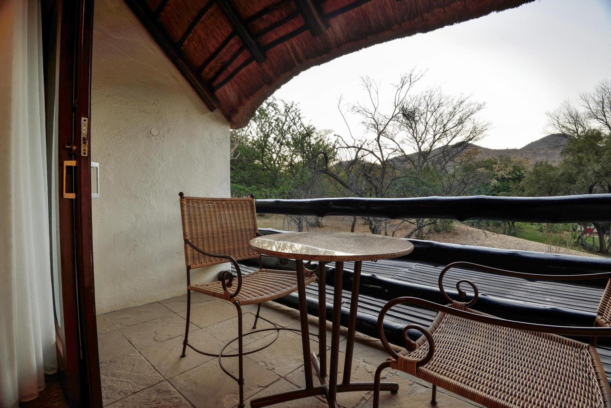 Kwa Maritane Lodge Лейдих Екстериор снимка