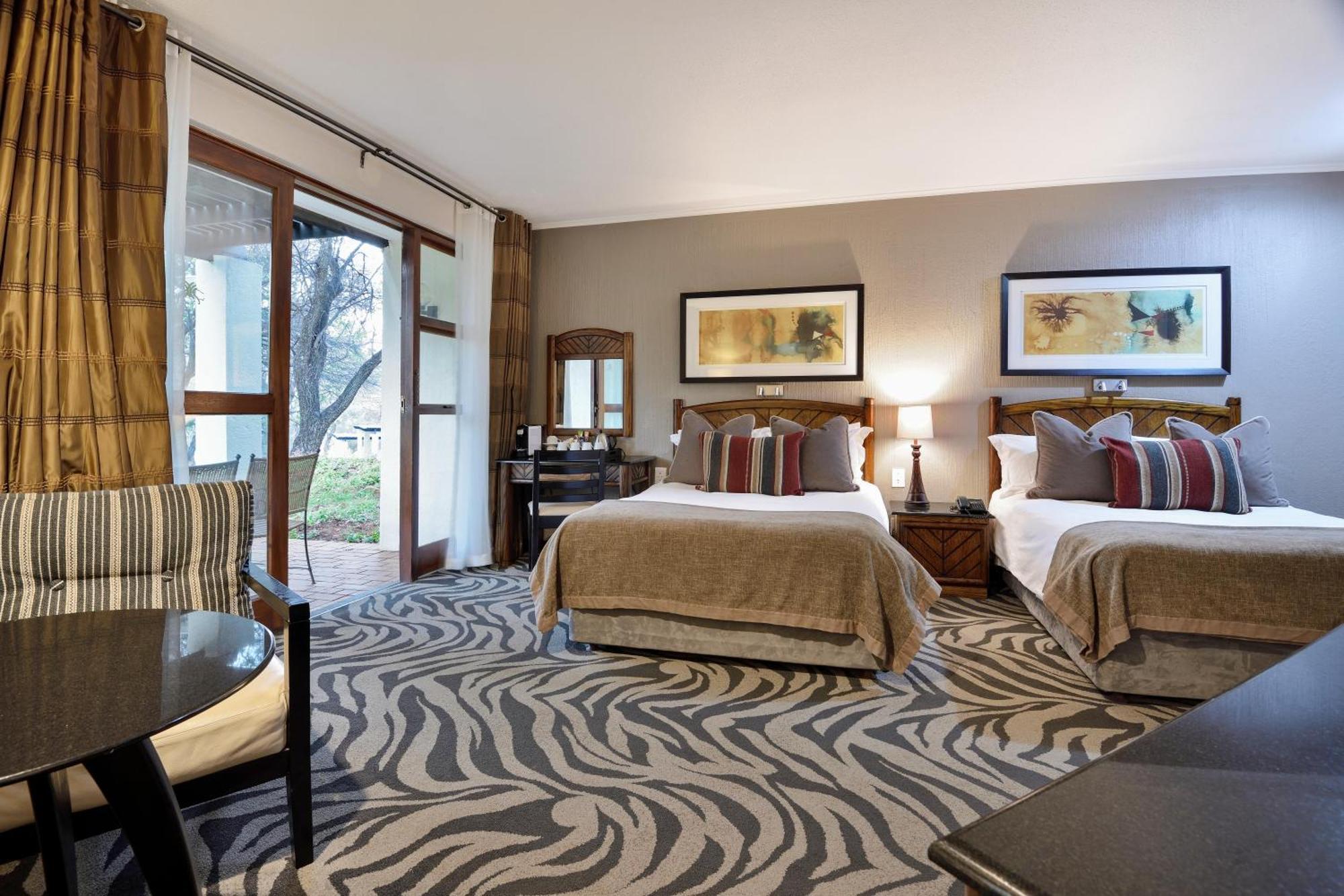 Kwa Maritane Lodge Лейдих Екстериор снимка
