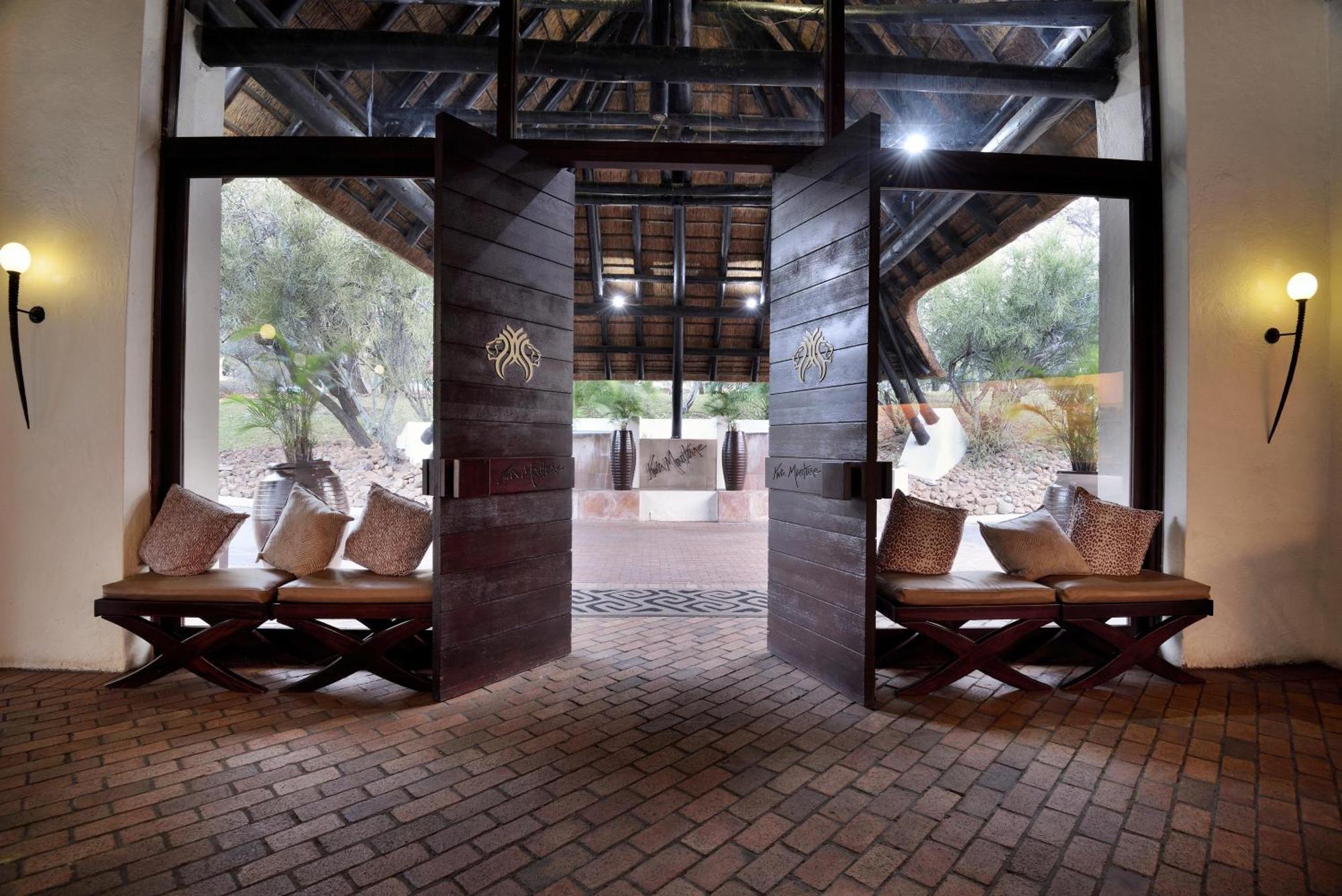 Kwa Maritane Lodge Лейдих Екстериор снимка