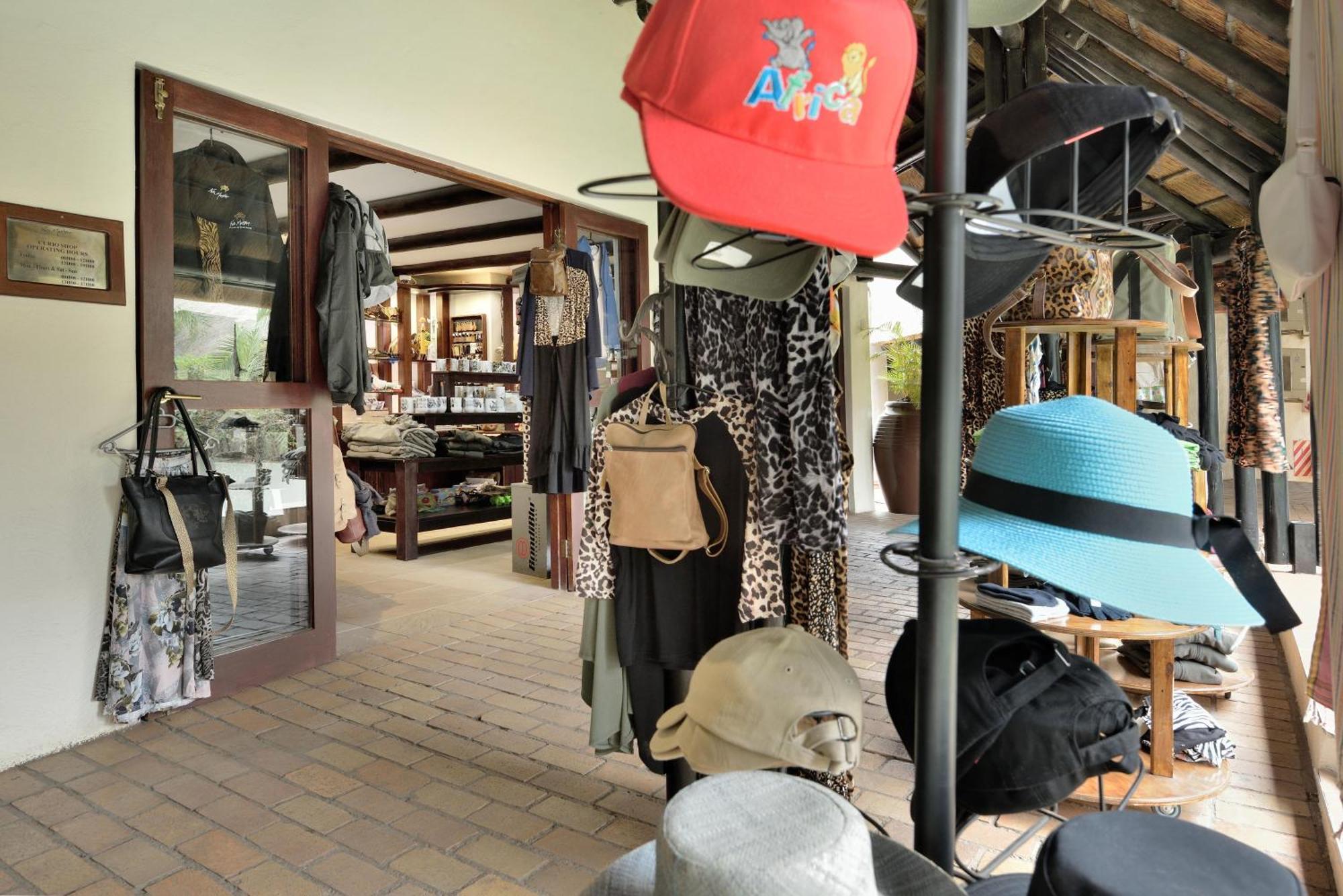 Kwa Maritane Lodge Лейдих Екстериор снимка